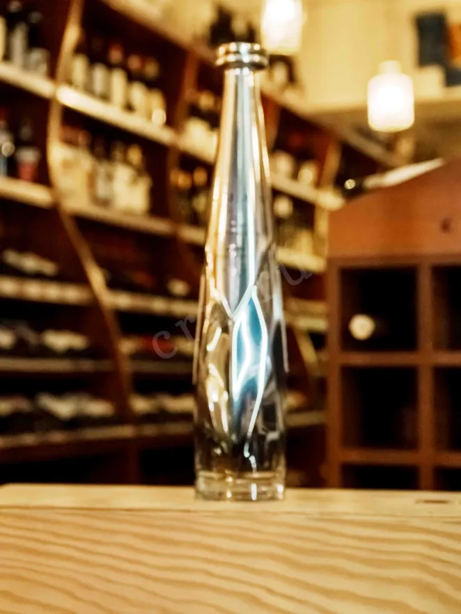 В магазине Крю Профи Aman Cristalino Anejo in gift box 0.7 л
