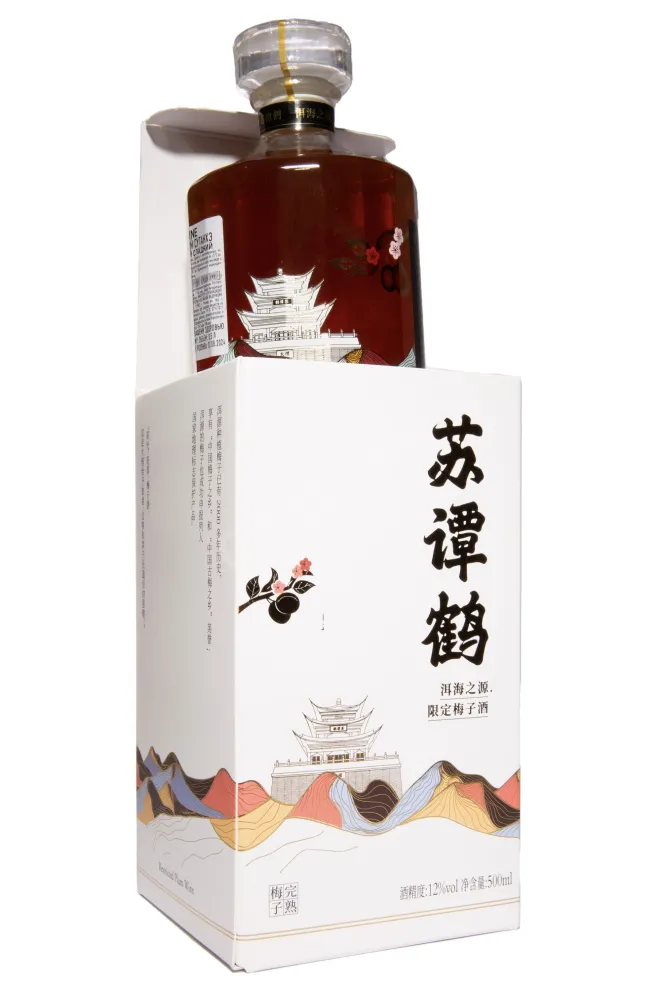В подарочной коробке Sutanhe Plum Wine 0.5 л