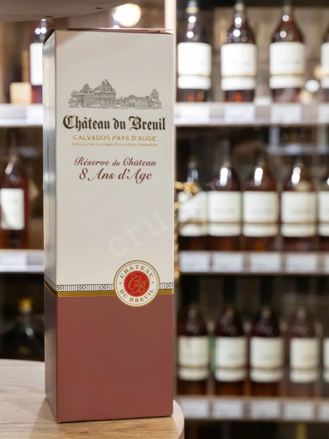В магазине Крю Профи Chateau du Breuil Reserve 8 ans gift box 0.7 л