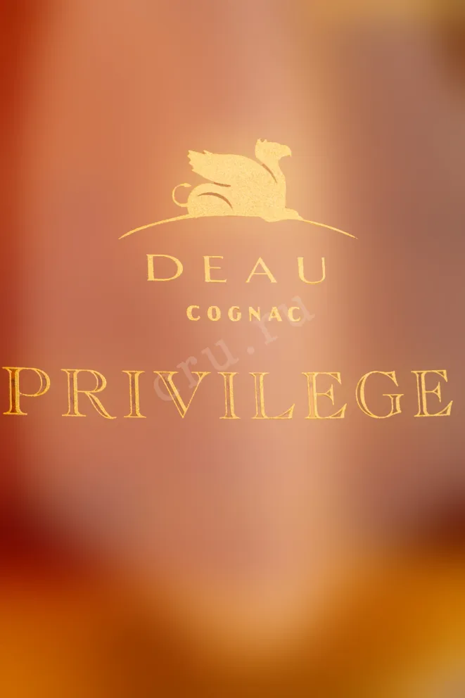 Этикетка Deau Privilege in gift box 2015 0.7 л