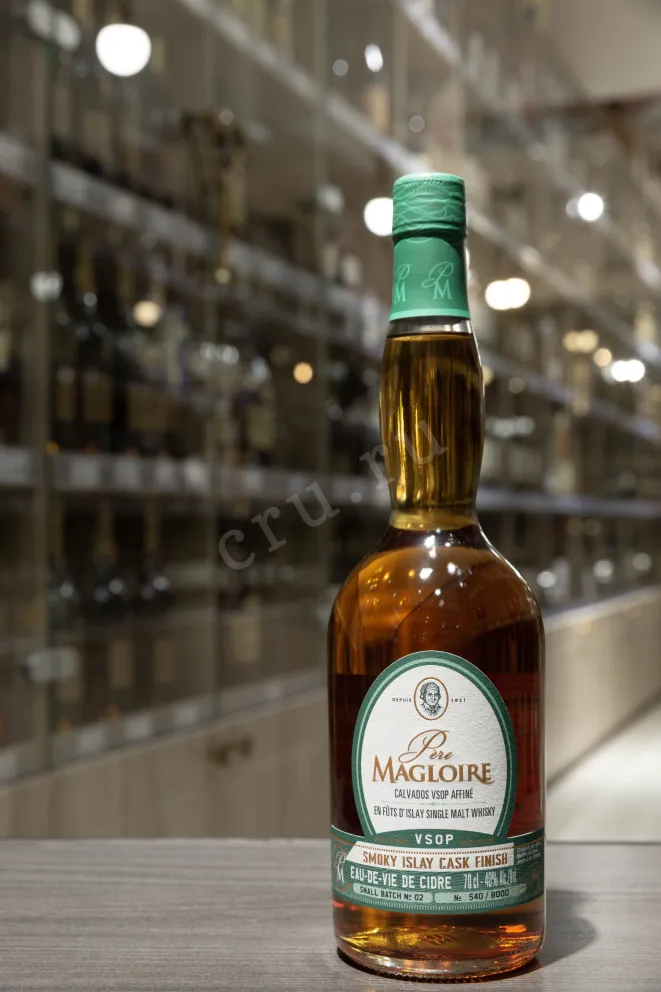 В магазине Крю Профи Pere Magloire VSOP Smoky Islay Cask Finish in gift box 0.7 л