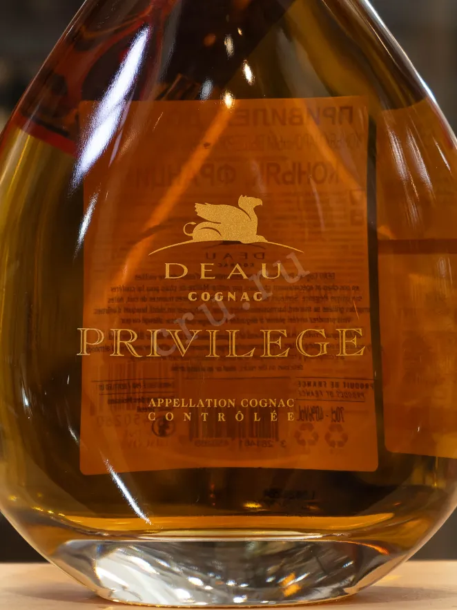 В магазине Крю Профи Deau Privilege in gift box 0.7 л