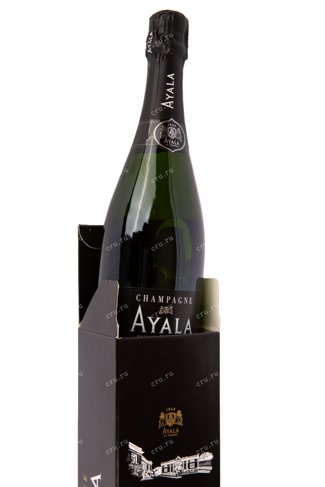Подарочная коробка игристого вина Ayala Brut Majeur 0.75 л