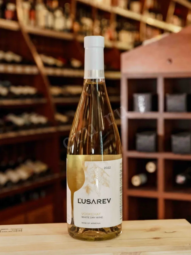 В магазине Крю Профи Lusarev Frunze white dry 2022 0.75 л