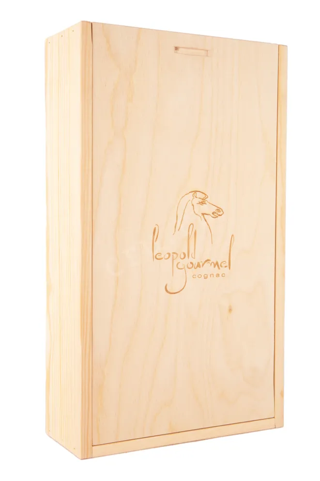 Подарчоная упаковка коньяка Леопольд Гурмель ХО 0.7