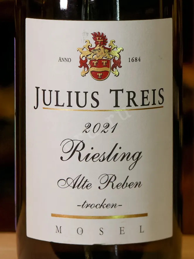 В магазине Крю Профи Julius Treis Riesling Alte Reben Trocken 2021 0.75 л