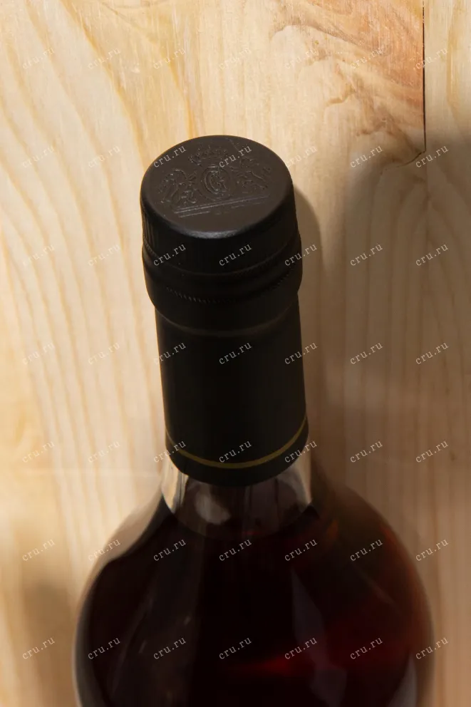 Пробка Gelas Bas Armagnac 18 ans gift box 0.7 л
