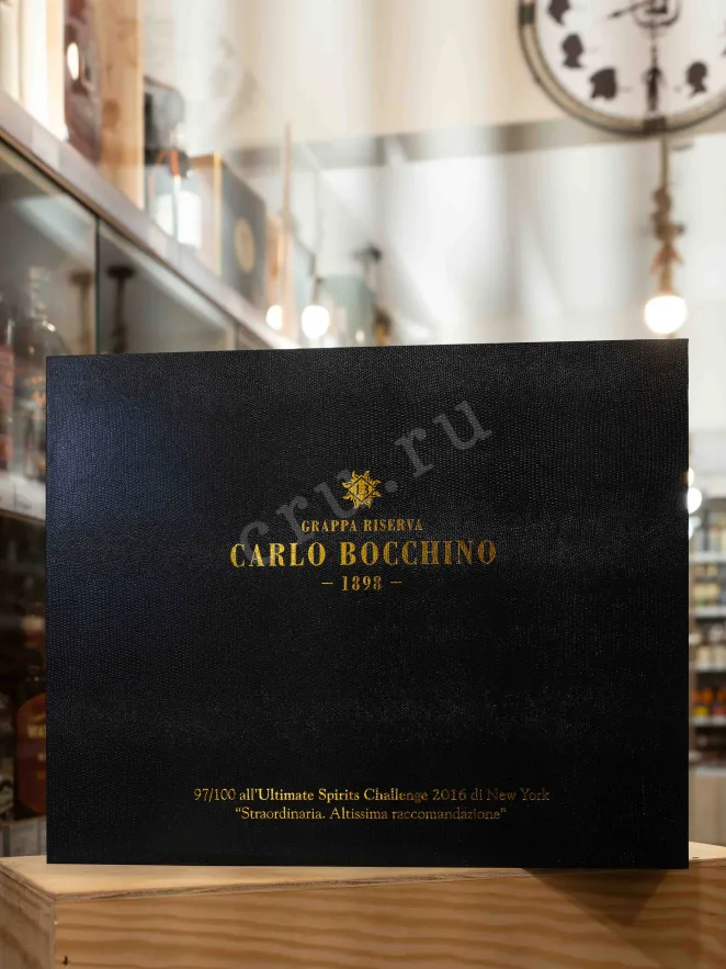 В магазине Крю Профи Carlo Bocchino Grappa Riserva gift box + 2 glasses 0.7 л