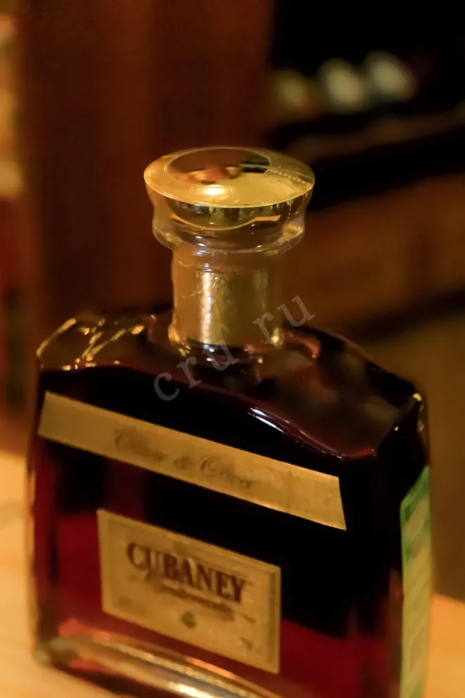 Пробка Cubaney Centenari gift box 0.7 л
