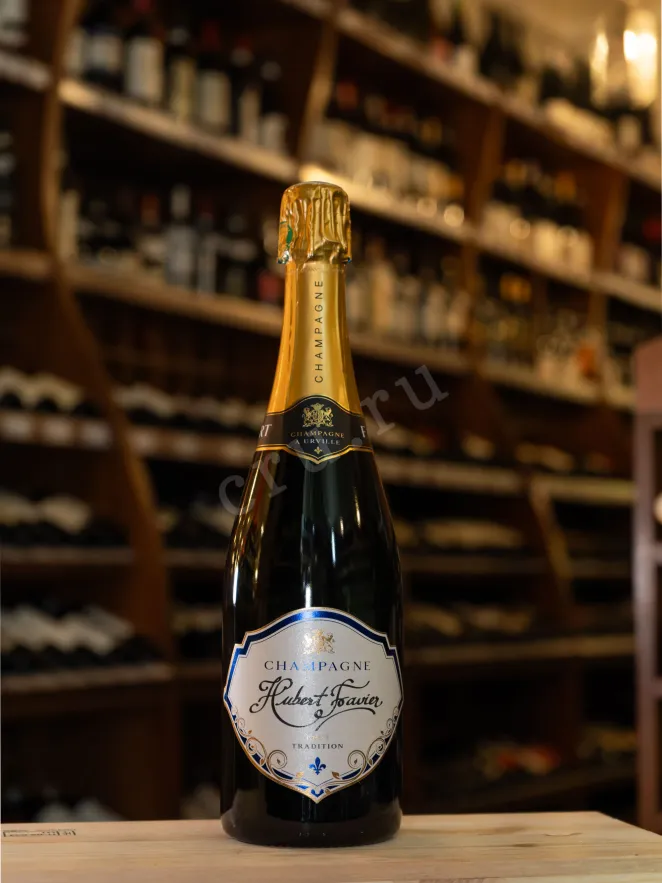 В магазине Крю Профи Hubert Favier Brut Tradition 2022 0.75 л
