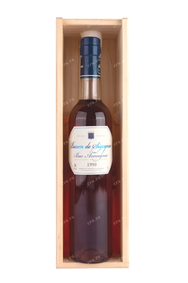 Арманьяк Baron de Sigognac wooden box 1990 0.5 л