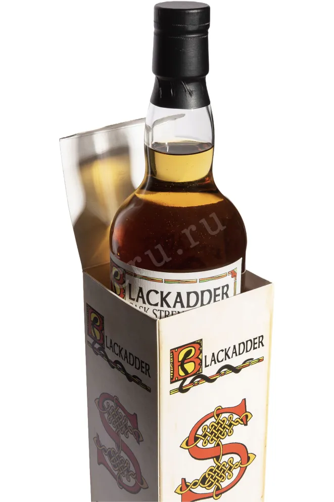 В подарочной коробке Blackadder Smoking Islay Blended Malt Scotch in gift box 0.7 л