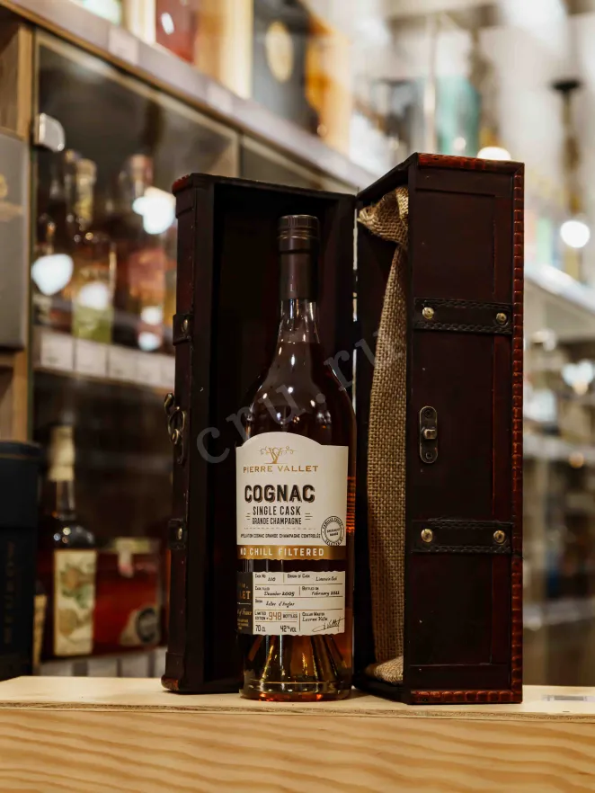 В магазине Крю Профи Pierre Vallet Single Cask 0.7 л