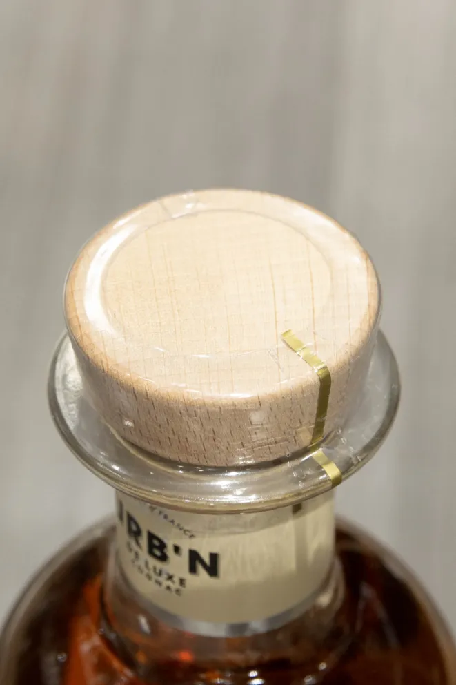 Пробка Urb'N Deau with gift box 0.7 л