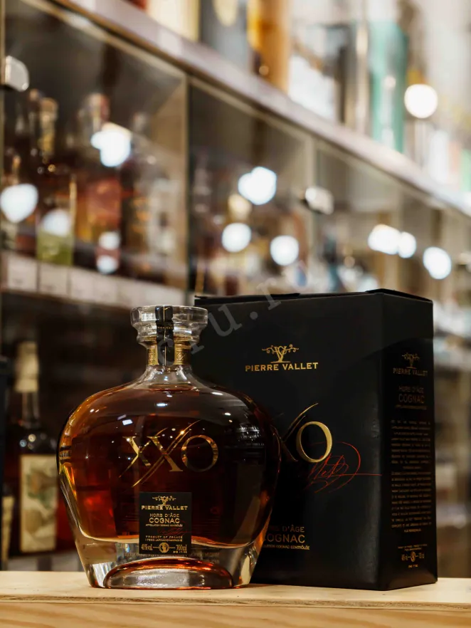 В магазине Крю Профи Pierre Vallet XXO Hors dAge gift box 0.7 л