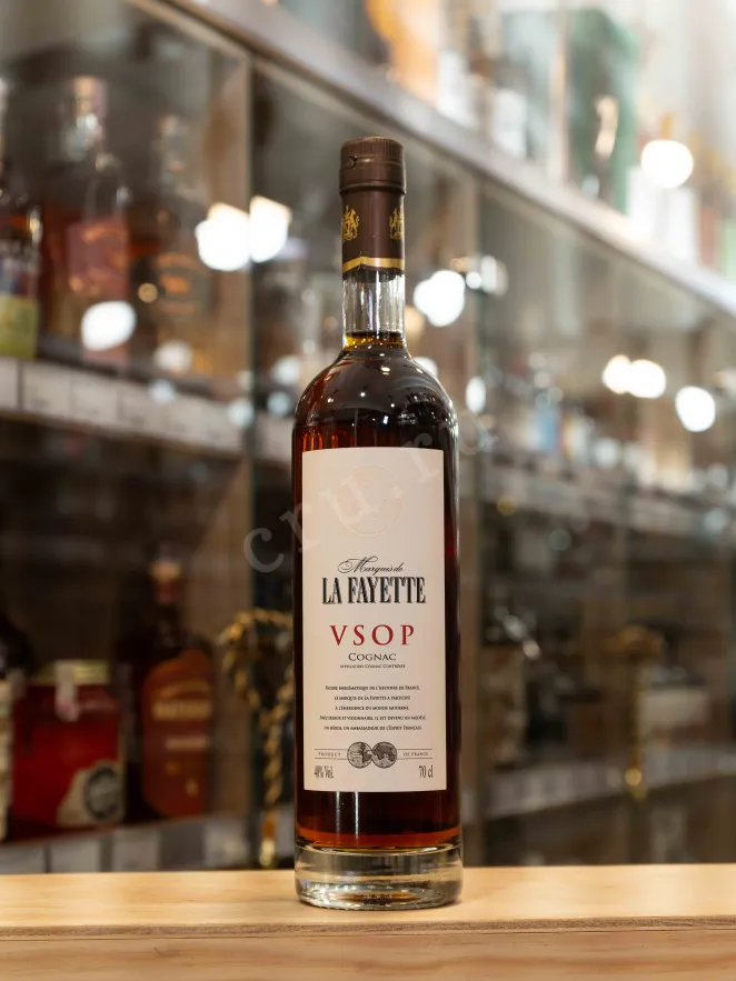 В магазине Крю Профи La Fayette VSOP gift box 0.7 л