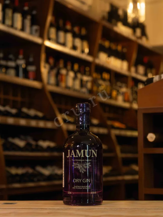 В магазине Крю Профи Jamun Dry in gift box 0.75 л