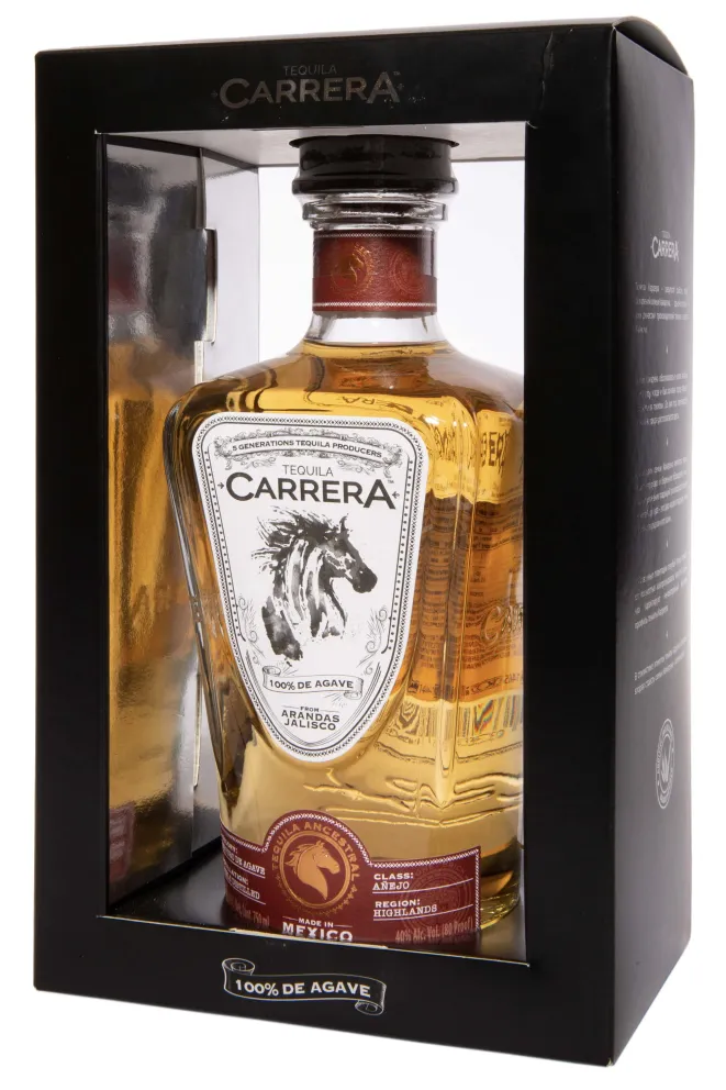 В подарочной коробке Carrera Anejo in gift box 0.75 л
