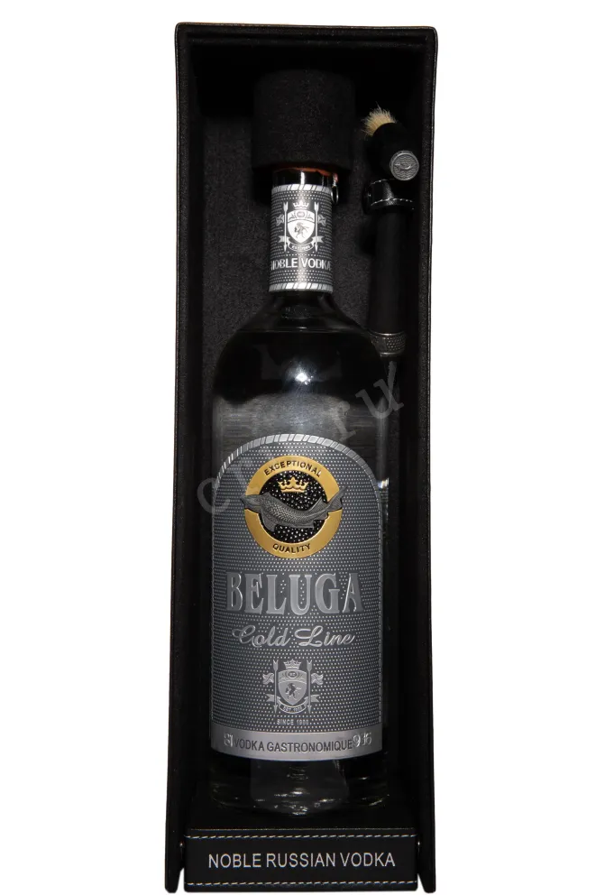 В подарочной коробке Beluga Gold Line in leather box 1 л