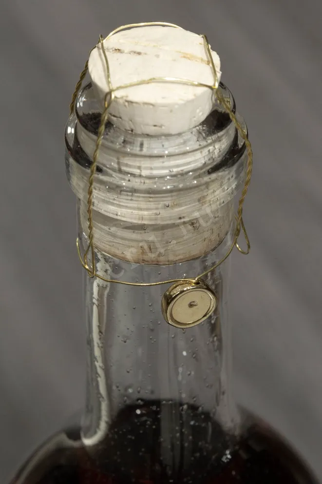 Пробка Chateau de Montifaud 20 Years Old 0.7 л