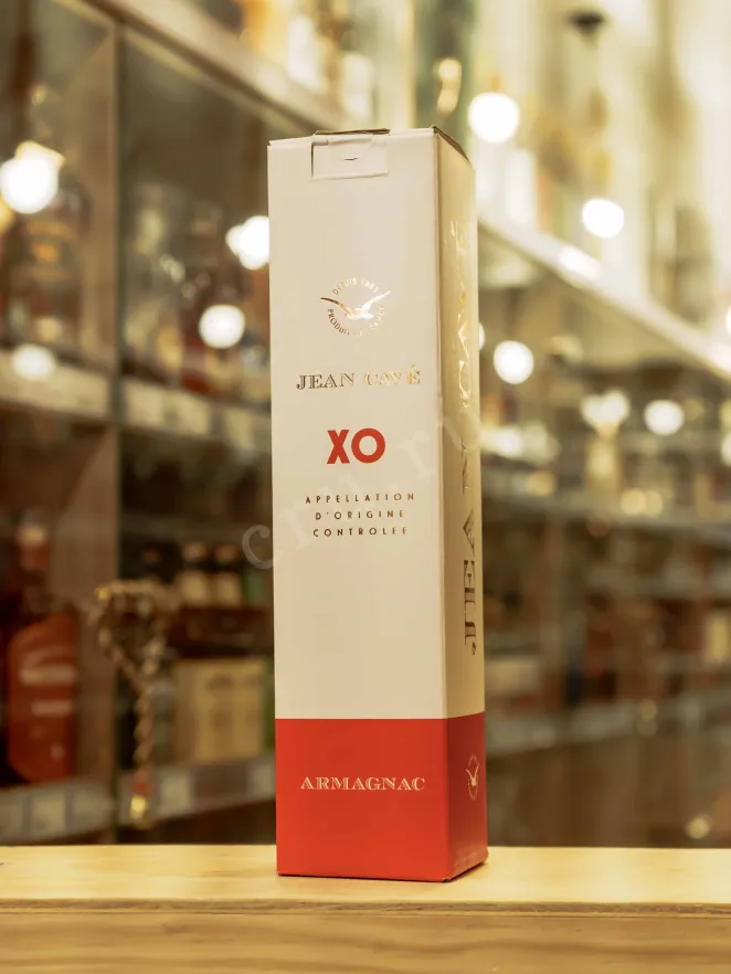 В магазине Крю Профи Jean Cave XO in gift box 2013 0.7 л