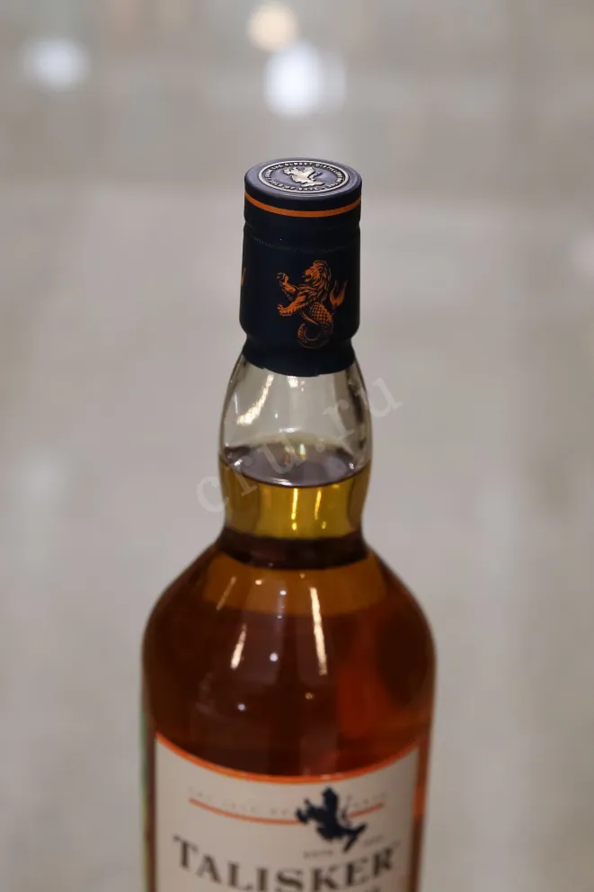 Пробка Talisker 10 Years Old in gift box with glass 0.7 л
