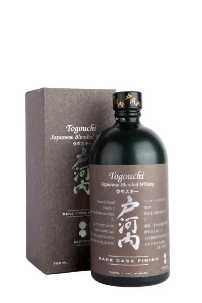 Виски Togouchi Sake Cask Finish with gift box  0.7 л