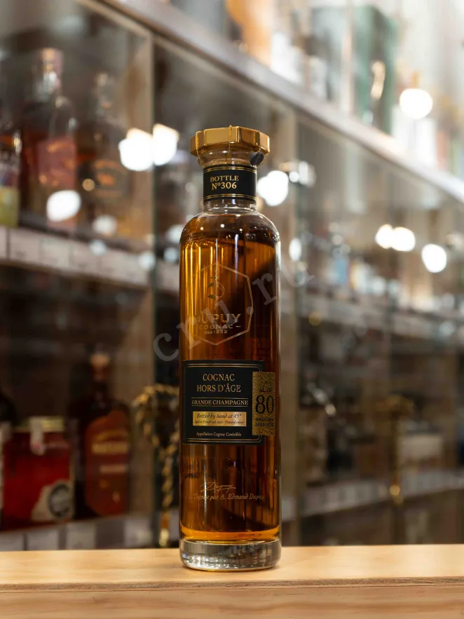 В магазине Крю Профи Dupuy Lot 80 Hors d'Age Grand Champagne AOC in gift box 0.7 л