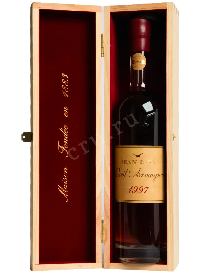 В деревянной коробке Jean Cave Vieil in gift box 1997 0.7 л