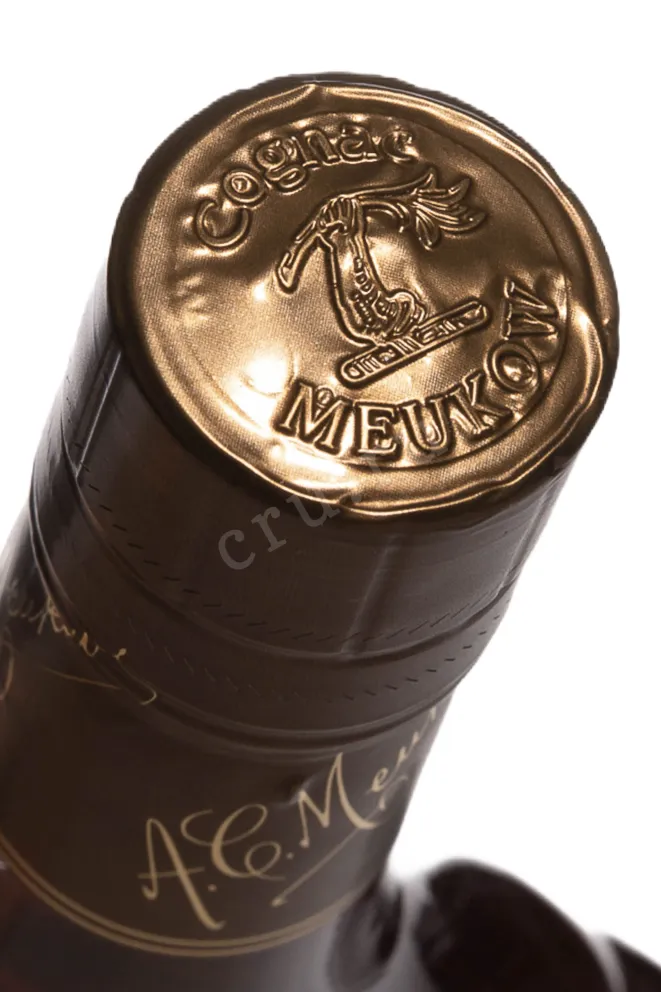 Пробка Meukow XO in gift box with 2 glasses 0.7 л