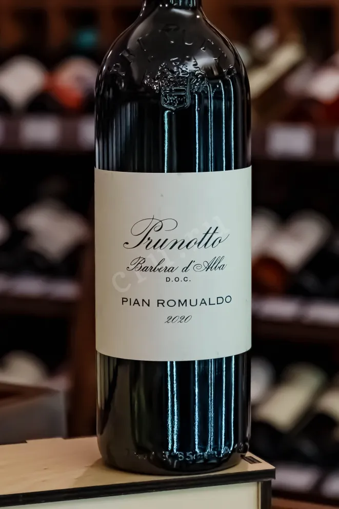 В магазине Крю Профи Prunotto Barbera d'Alba DOC Pian Romualdo 2020 0.75 л