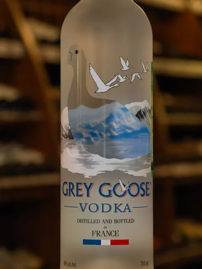 В магазине Крю Профи Grey Goose 0.7 л