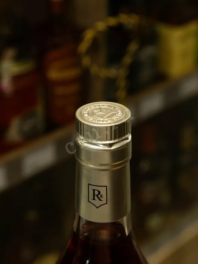 Пробка Raymond Ragnaud VS Grand Champagne 1er Cru De Cognac in gift box 0.7 л