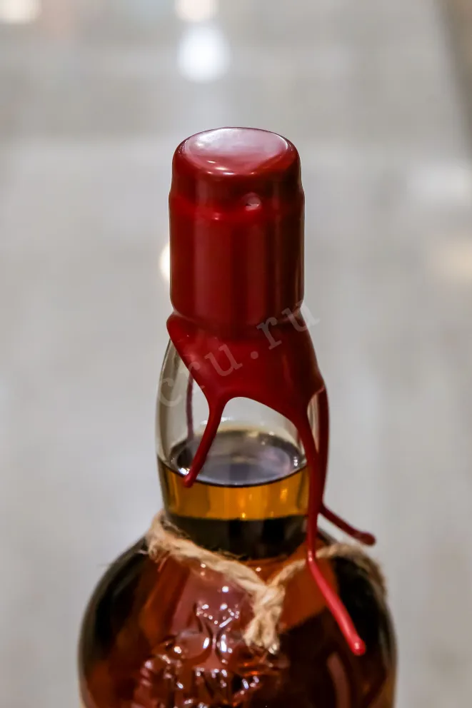 Пробка Nestville Single Barrel gift box 0.7 л