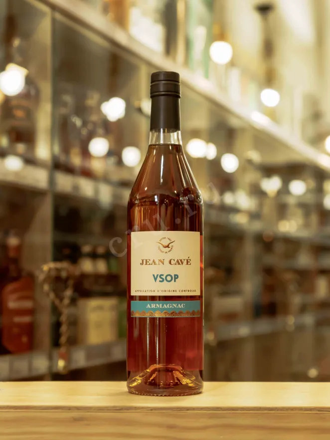 В магазине Крю Профи Jean Cave VSOP in gift box 2019 0.7 л