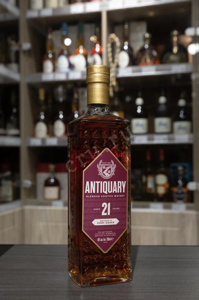 В магазине Крю Профи Antiquary Port Casks 21 years in gift box 0.7 л