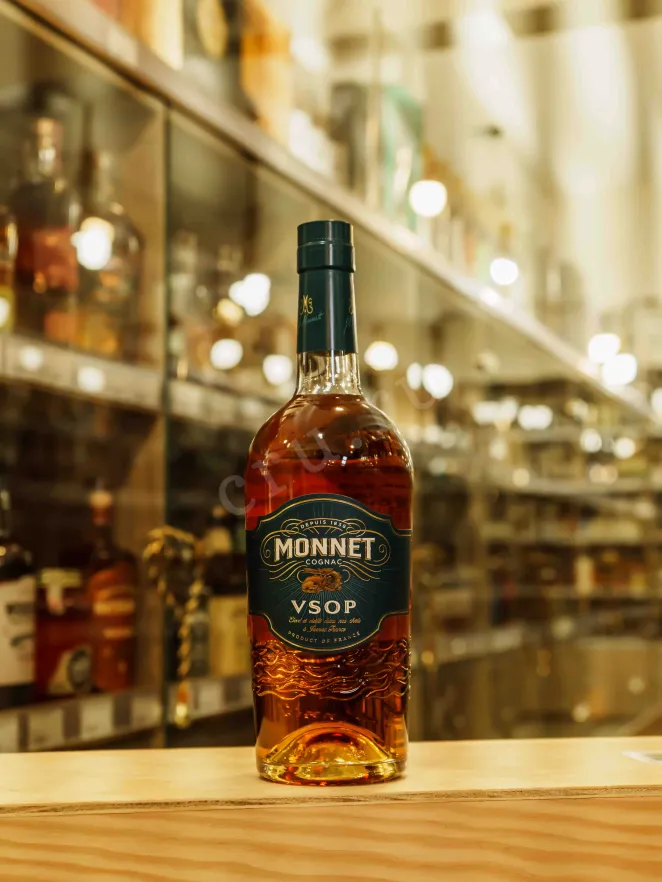 В магазине Крю Профи Monnet VSOP 0.7 л