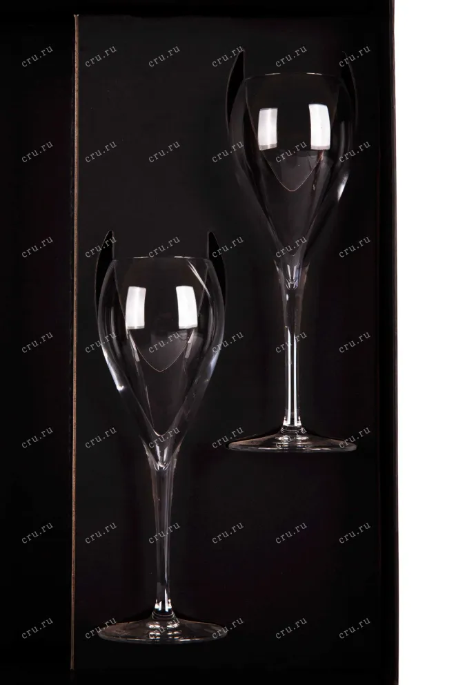 Набор с бокалами Champagne Delot Brut Rose in gift box + 2 glasses 2019 0.75 л