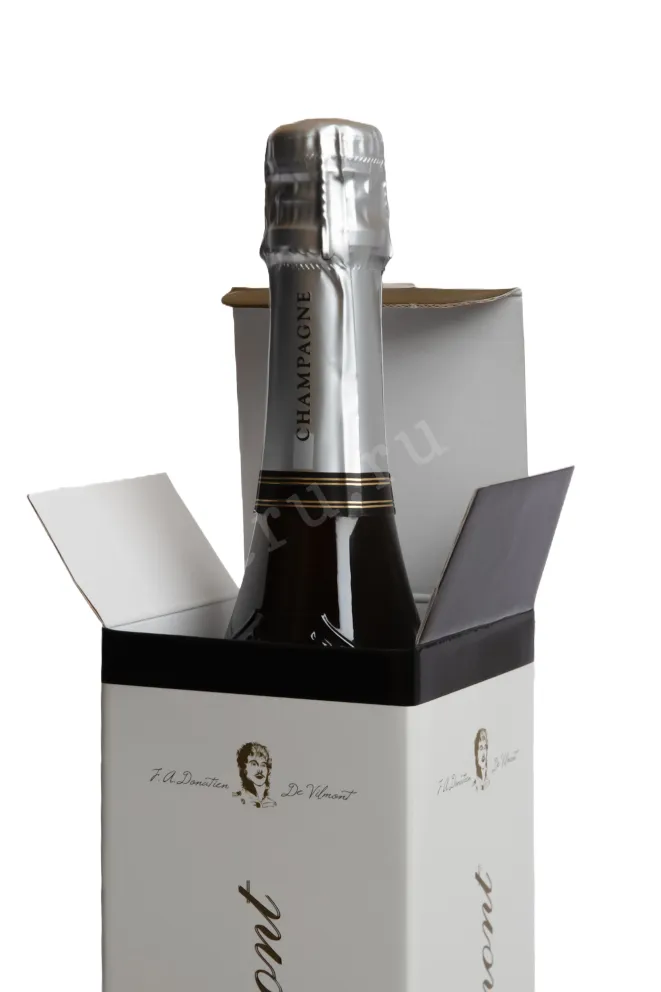 В подарочной коробке Champagne De Vilmont Cuvee Prestige Millesime Brut gift box 2016 0.75 л