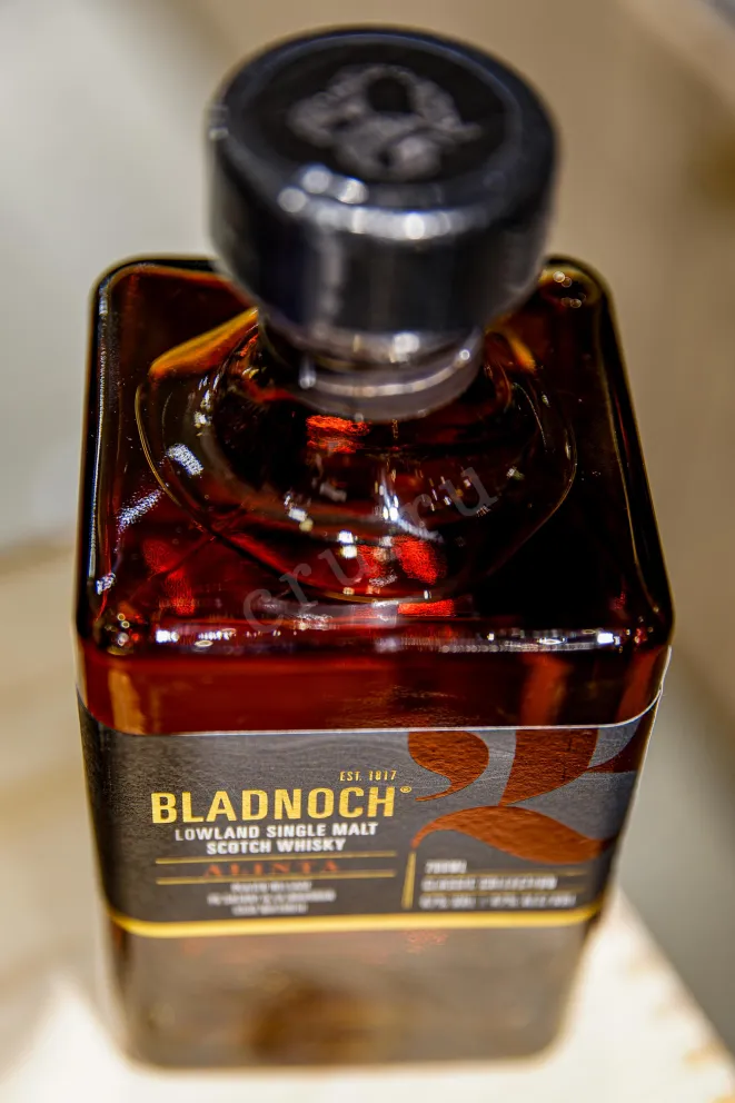Виски Bladnoch Alinta 3 years in gift box  0.7 л