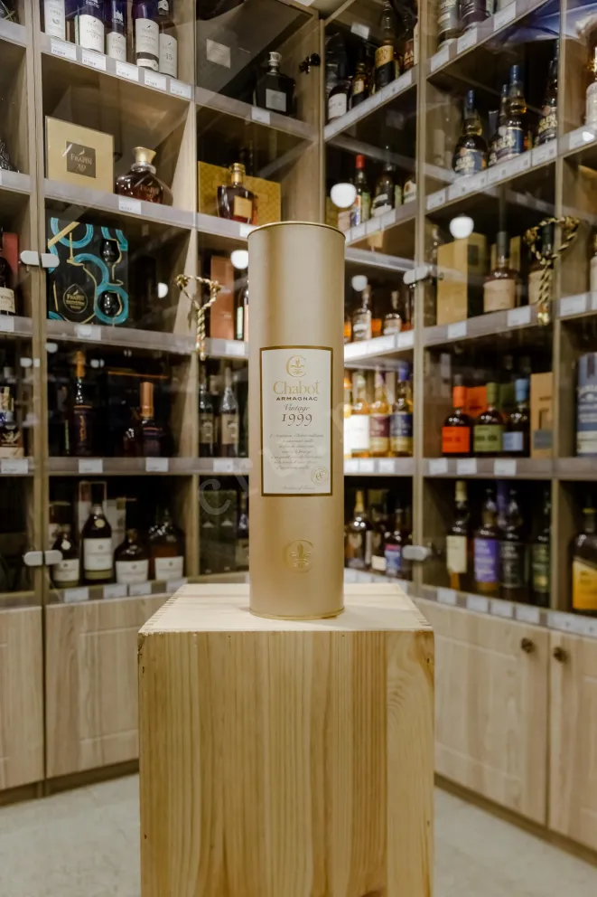 В магазине Крю Профи Chabot 1999 0.7 л