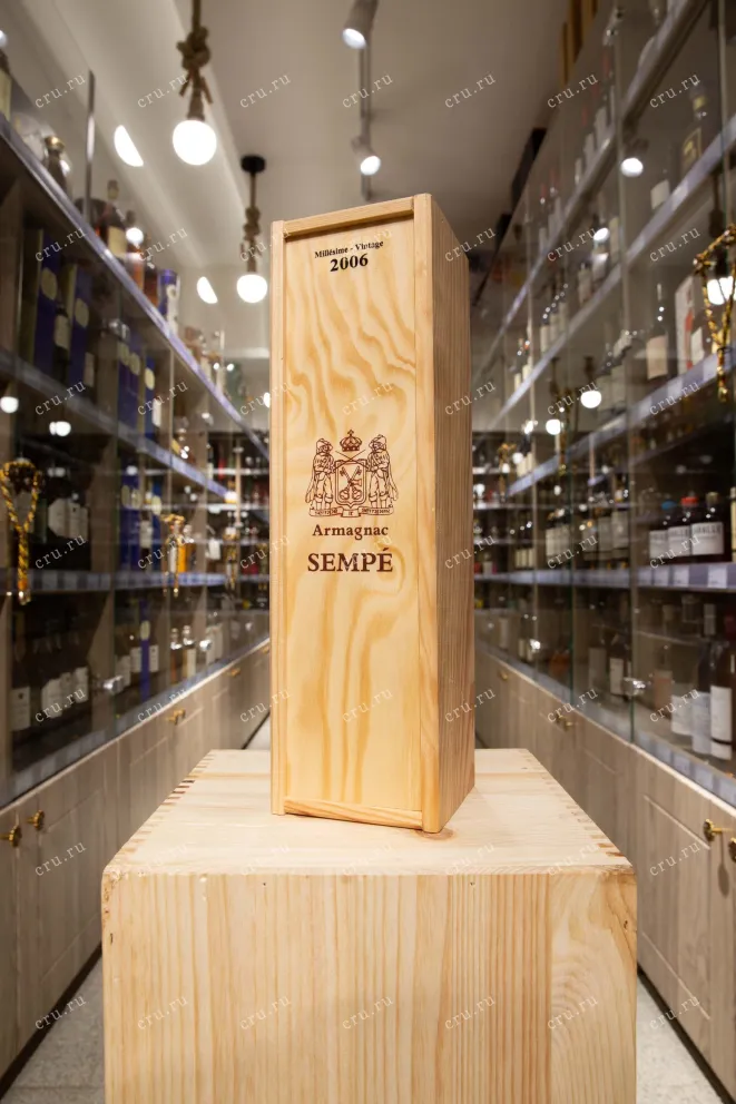 В магазине Крю Профи Sempe 2006 0.7 л