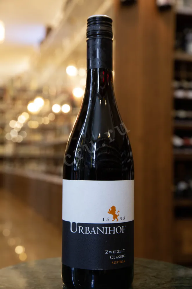 В магазине Крю Профи Urbanihof Zweigelt Classic 2020 0.75 л