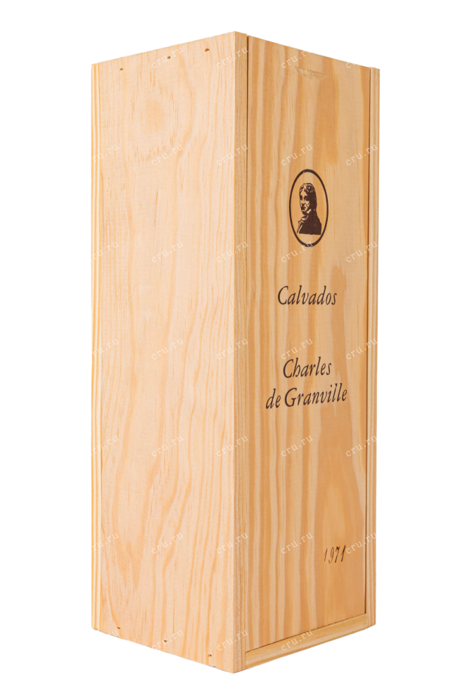Деревянная коробка Charles de Granville wooden box 1971 0.7 л