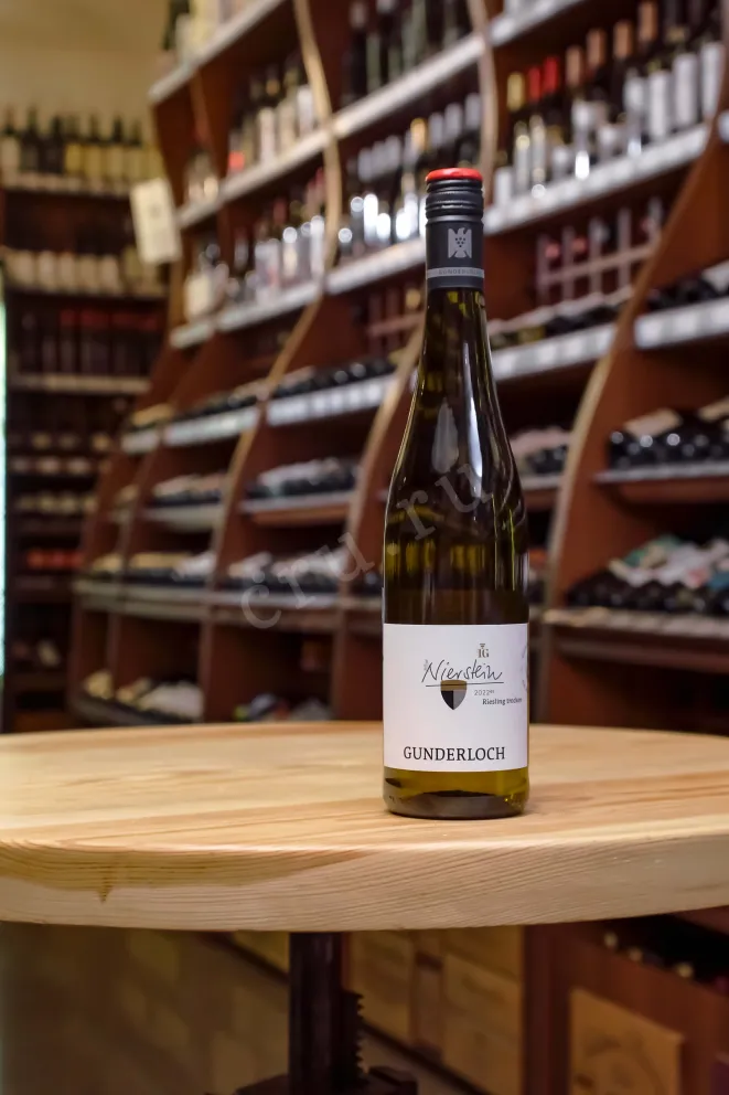 В магазине Крю Профи Nierstein  Riesling trocken Gunderloch 2022 0.75 л