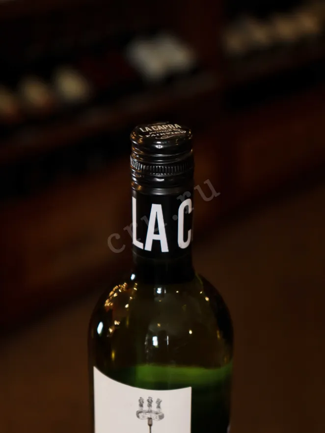 Пробка La Capra Chenin Blanc 2023 0.75 л