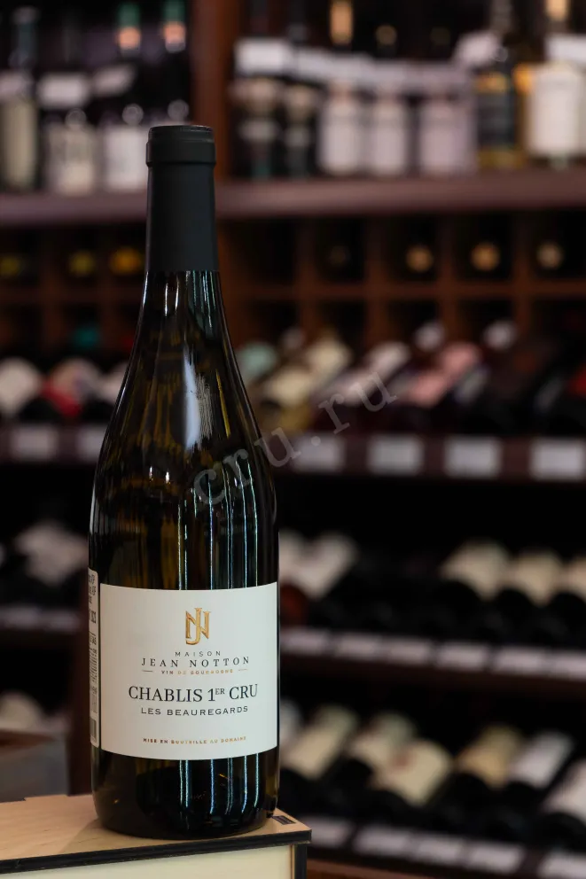 В магазине Крю Профи Maison Jean Notton Chablis 1er Les Beauregards 2022 0.75 л