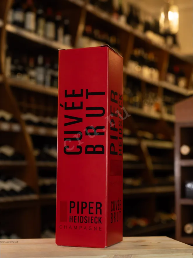 В магазине Крю Профи Piper Heidsieck Cuvee Brut in gift box 2020 0.75 л