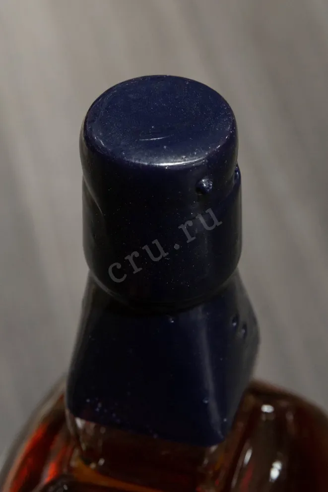 Пробка Metropoli Iberian Beauty Single Malt in gift box 0.7 л