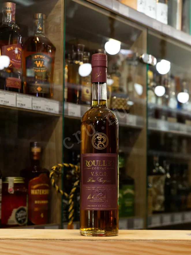 В магазине Крю Профи Roullet VSOP in gift box 0.7 л